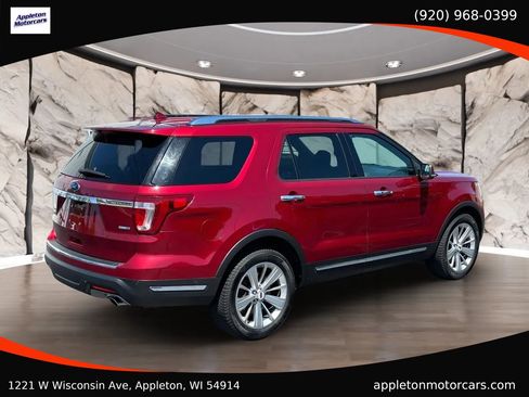 Used 2019 Ford Explorer Limited w/ Equipment Group 301A AWD/4WD image 6