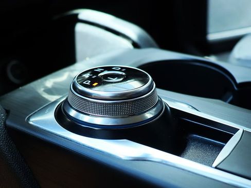 Used 2020 Ford Escape SE image 49