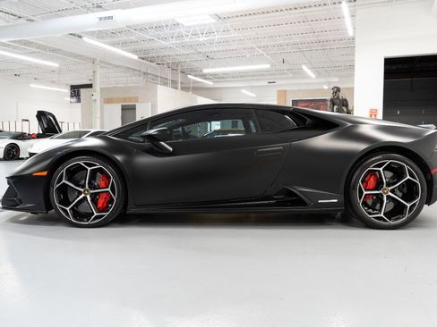 Used 2020 Lamborghini Huracan EVO image 6