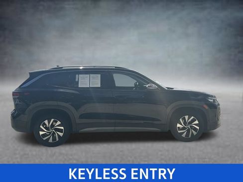 Certified 2026 Volkswagen Tiguan S FWD image 9