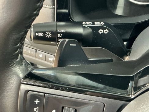 Used 2024 Nissan Pathfinder SL AWD/4WD image 42