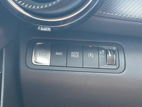 Used 2026 Chevrolet Equinox LT w/ LPO, Floor Liner Package AWD/4WD image 19