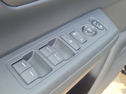 Certified 2024 Honda CR-V EX image 19