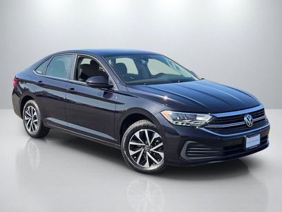Used 2021 Volkswagen Jetta SE w/ SE Cold Weather Package