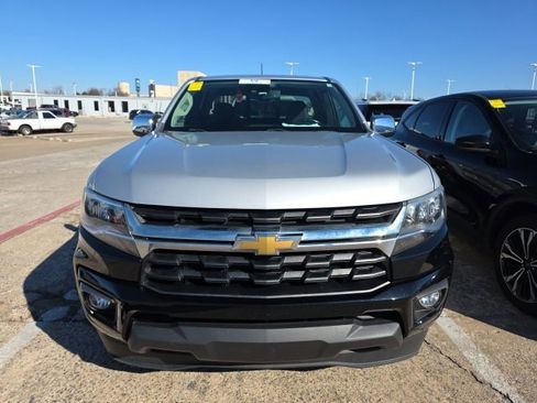 Used 2022 Chevrolet Colorado LT w/ Fleet Safety Package image 2
