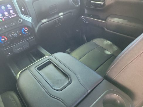 Used 2022 Chevrolet Silverado 1500 LTZ w/ LTZ Premium Package AWD/4WD image 18