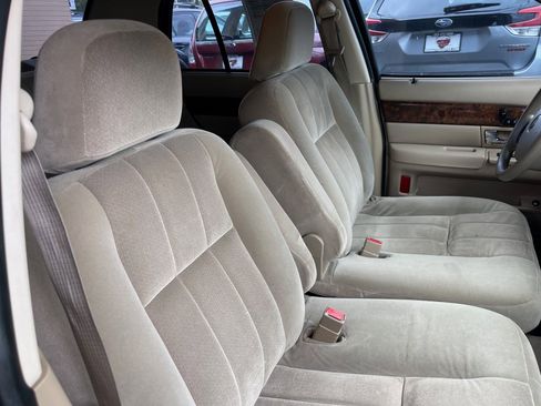 Used 2005 Mercury Grand Marquis GS image 19