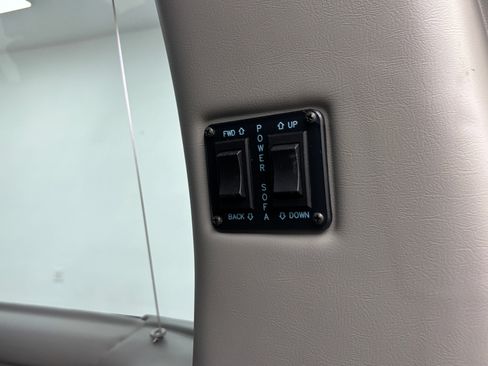 Used 2026 GMC Savana 2500 w/ Driver Convenience Package RWD image 11