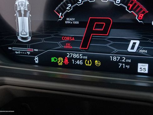 Used 2022 Lamborghini Urus AWD/4WD image 44