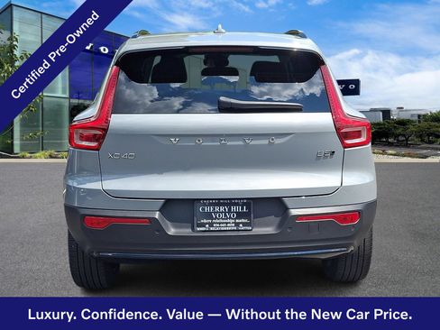 Certified 2024 Volvo XC40 B5 Ultimate w/ Protection Package Premier AWD/4WD image 6