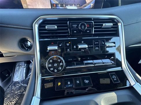 New 2026 Nissan Armada SL w/ Captain's Chari Seat Package image 18