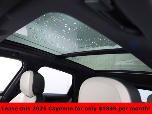 Certified 2025 Porsche Cayenne E-Hybrid image 20