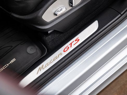 Used 2017 Porsche Macan GTS image 37