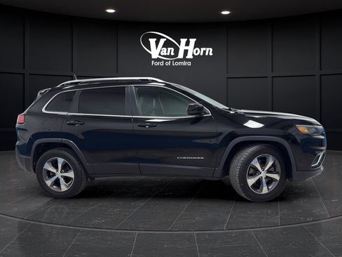 Used 2020 Jeep Cherokee Limited FWD image 8