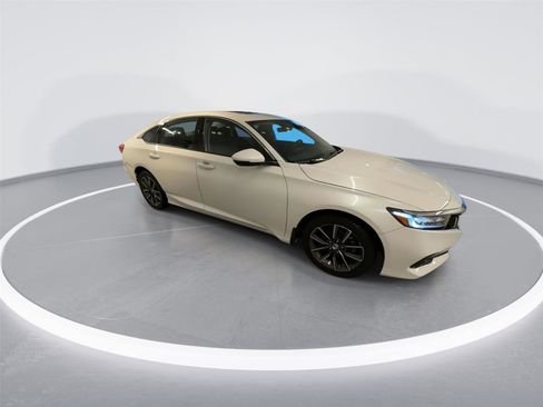 Used 2021 Honda Accord EX-L image 9
