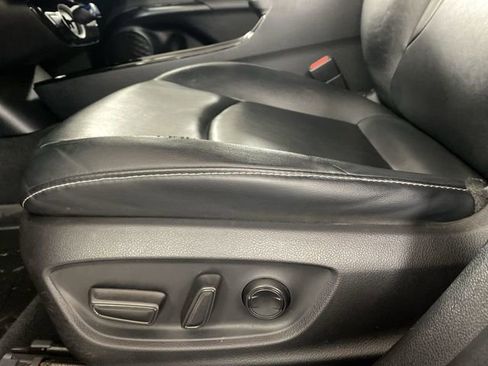 Used 2020 Toyota Prius Prime XLE image 4