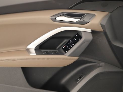 New 2025 Audi Q5 Premium image 23