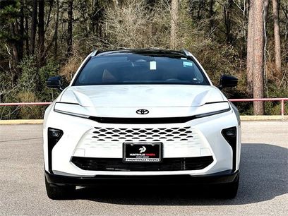 New 2025 Toyota Crown Signia