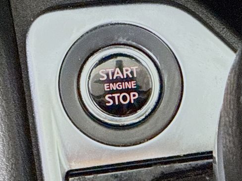 Used 2022 Nissan Sentra SV image 21