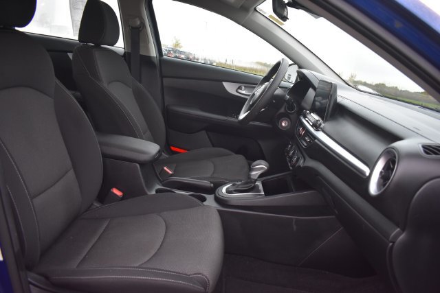 Used 2024 Kia Forte LXS w/ LXS Technology Package FWD image 12