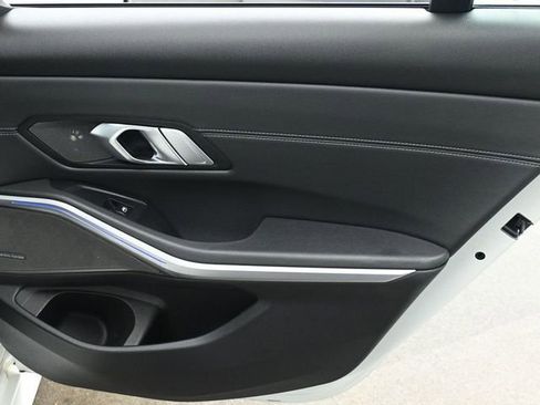 Used 2021 BMW 330i xDrive 330i xDrive w/ M Sport Package image 16