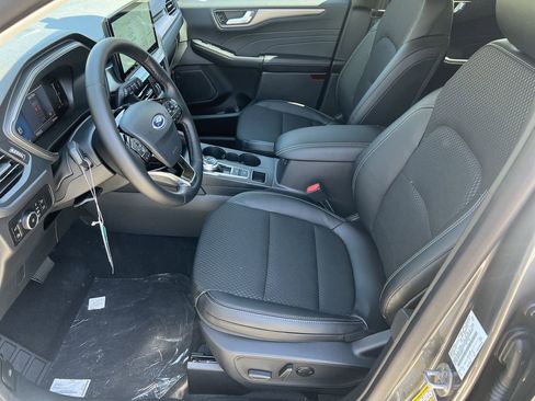 New 2026 Ford Escape PHEV image 18