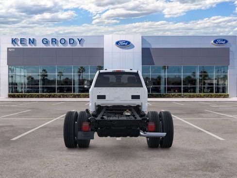 New 2026 Ford F600 2WD Regular Cab Super Duty w/ XL Chrome Package image 5