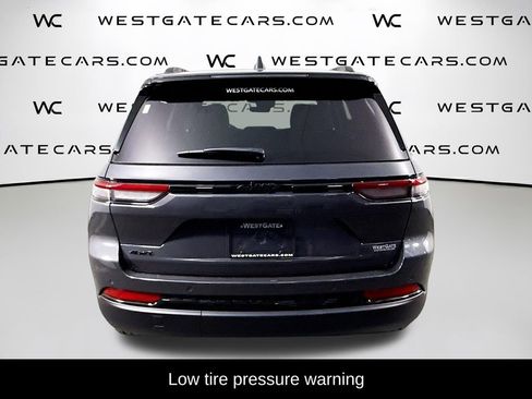 New 2025 Jeep Grand Cherokee Altitude image 7