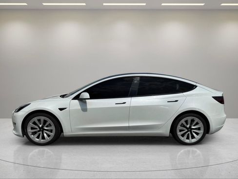 Used 2022 Tesla Model 3 Long Range AWD/4WD image 2