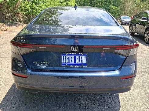 Certified 2023 Honda Accord EX image 5