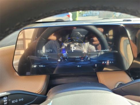 New 2026 Chevrolet Equinox ACTIV image 11