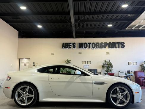 Used 2016 Aston Martin V8 Vantage S RWD image 8