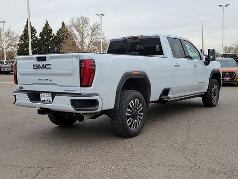 New 2026 GMC Sierra 3500 Denali Ultimate AWD/4WD image 11