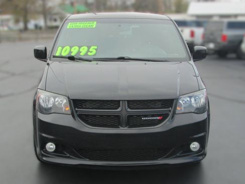 Used 2016 Dodge Grand Caravan SXT w/ UConnect Hands-Free Group image 7