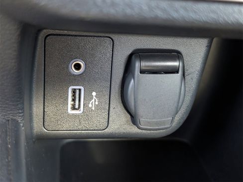 Certified 2024 Nissan Versa S w/ Trunk Package image 18