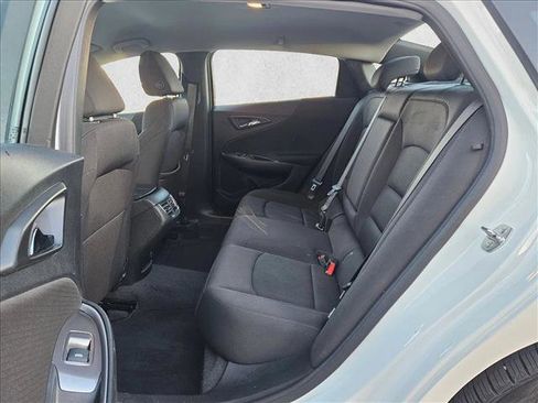 Used 2025 Chevrolet Malibu LT FWD image 18