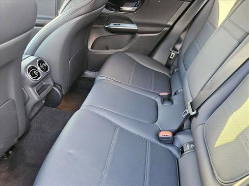 New 2026 Mercedes-Benz GLC 300 image 13