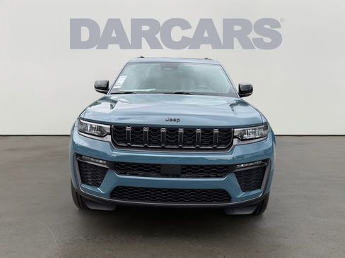 New 2026 Jeep Grand Cherokee L Limited w/ Limited Altitude Package AWD/4WD image 2