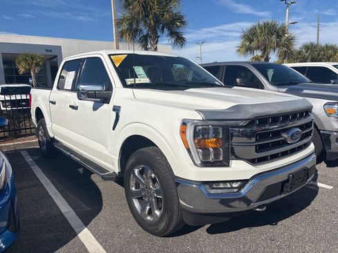 Used 2023 Ford F150 Lariat w/ FX4 Off-Road Package image 2