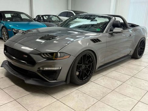 Used 2021 Ford Mustang GT Premium w/ GT Performance Package RWD image 3