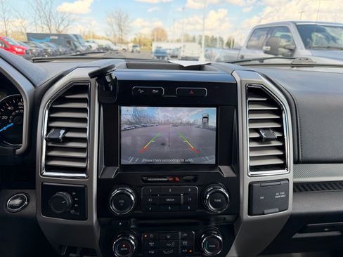 Used 2015 Ford F150 Lariat image 13