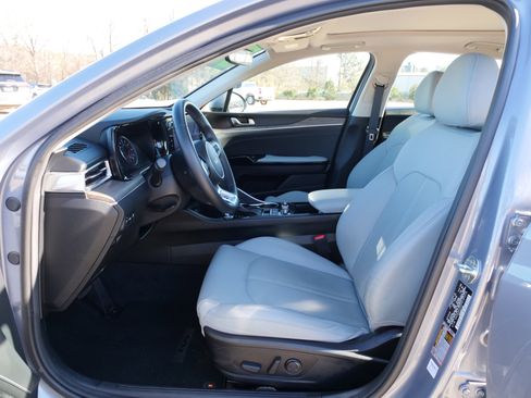 Used 2023 Kia K5 EX image 17