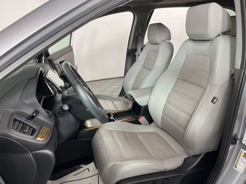 Used 2020 Honda CR-V Touring image 18