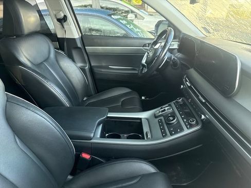 Used 2023 Hyundai Palisade SEL FWD image 3