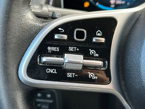 Used 2020 Mercedes-Benz GLB 250 4MATIC image 31