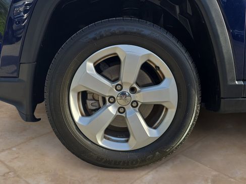 Used 2017 Jeep Compass Latitude w/ Popular Equipment Group image 25