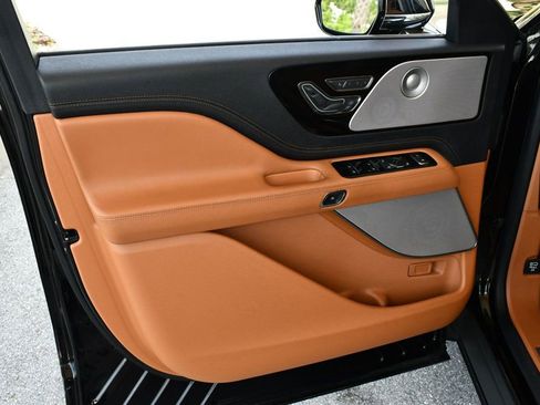 Used 2020 Lincoln Aviator Black Label w/ Dynamic Handling Package image 41