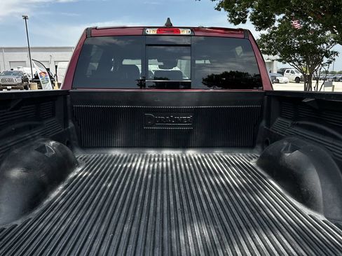 Used 2025 RAM 1500 Laramie AWD/4WD image 33