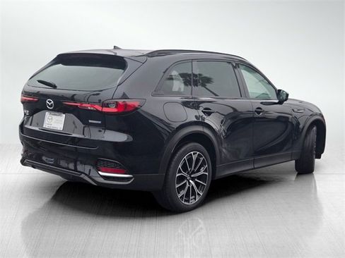 New 2025 MAZDA CX-70 Plug-In Hybrid w/ Premium Plus image 4