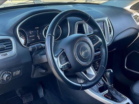 Used 2018 Jeep Compass Latitude w/ Popular Equipment Group AWD/4WD image 13